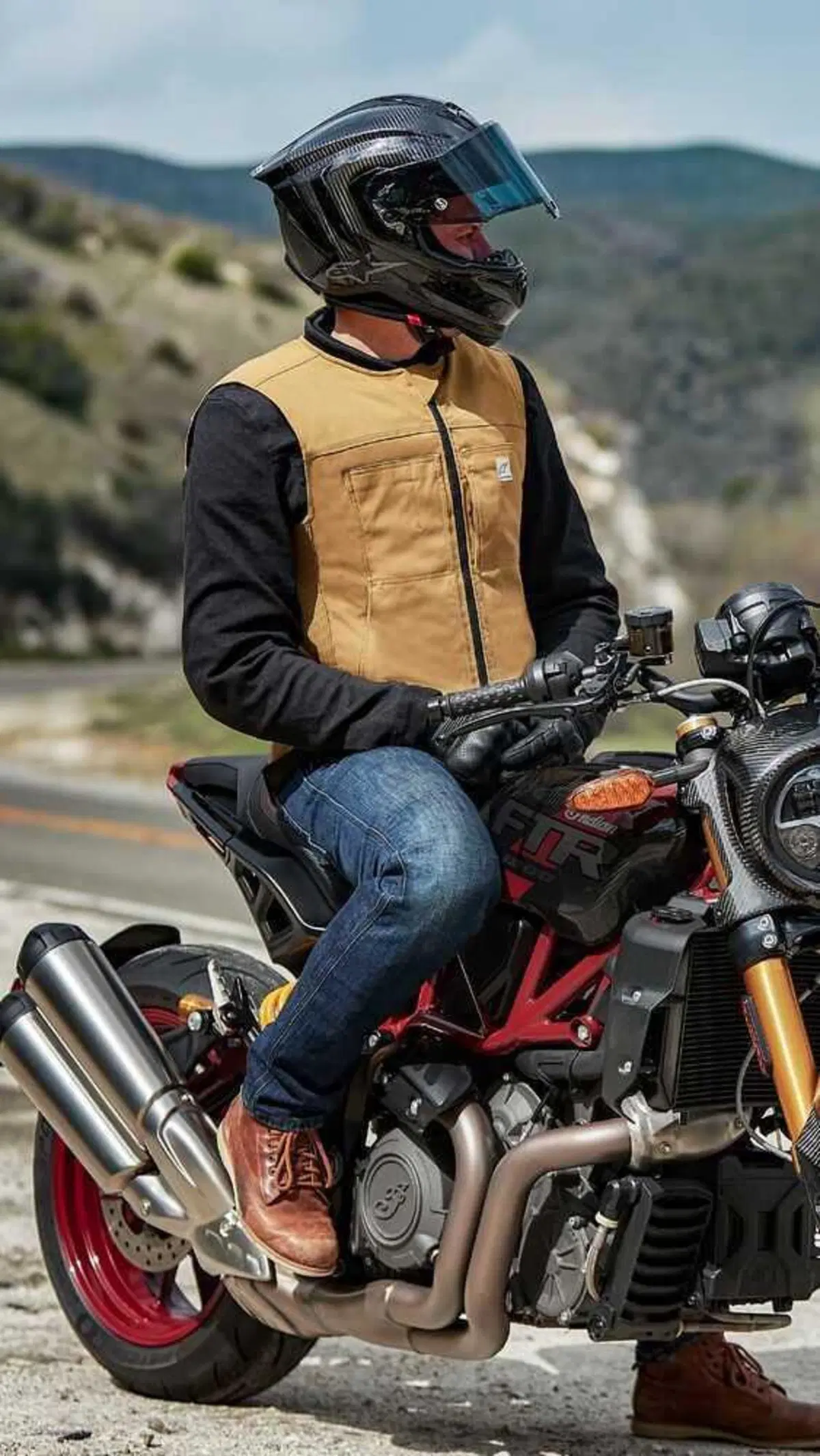 Alpinestars presenta il nuovo gilet Tech-Air 3 Leather & Canvas (41)