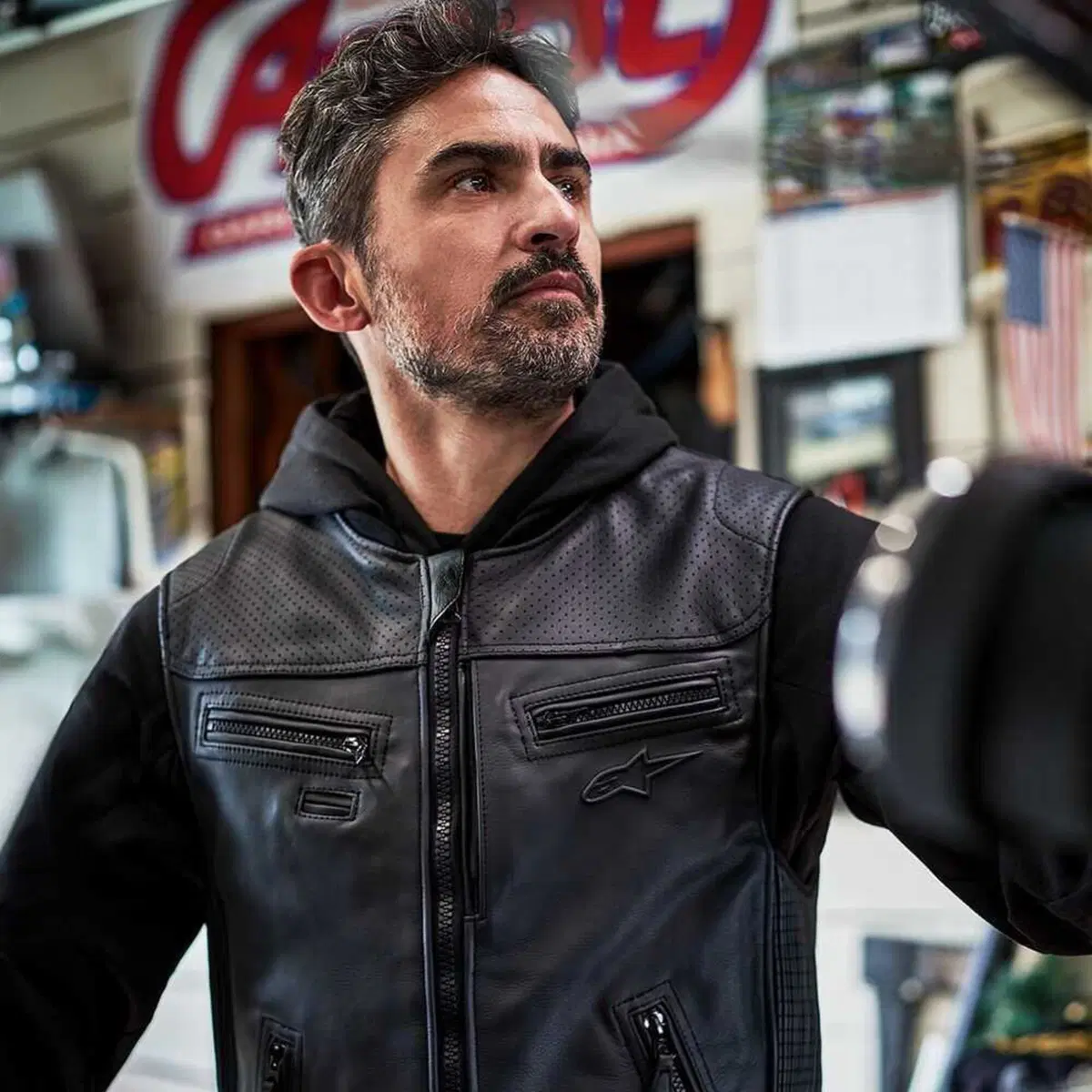 Alpinestars presenta il nuovo gilet Tech-Air 3 Leather & Canvas (47)