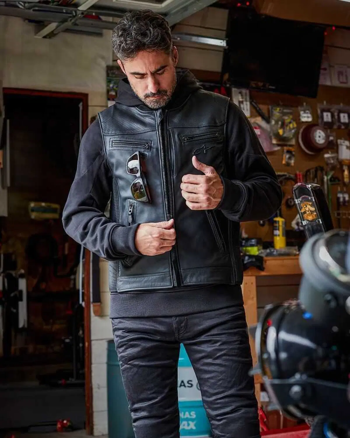 Alpinestars presenta il nuovo gilet Tech-Air 3 Leather & Canvas (53)