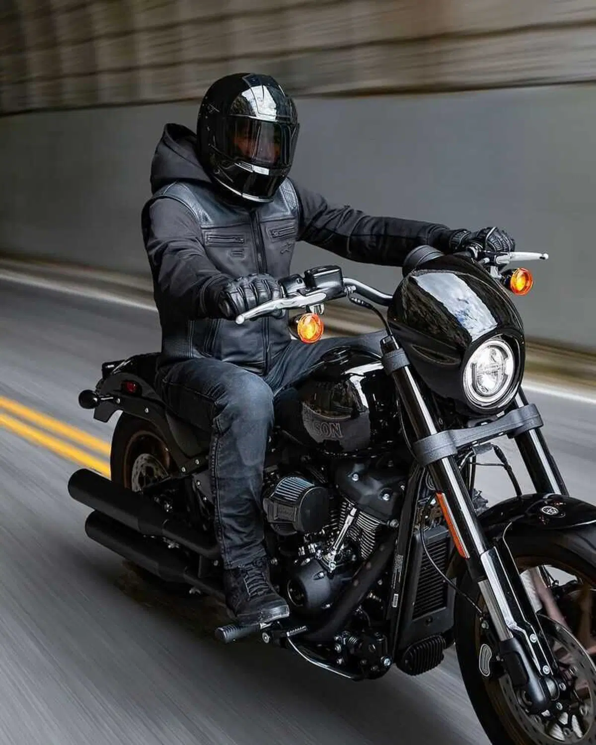 Alpinestars presenta il nuovo gilet Tech-Air 3 Leather & Canvas (55)