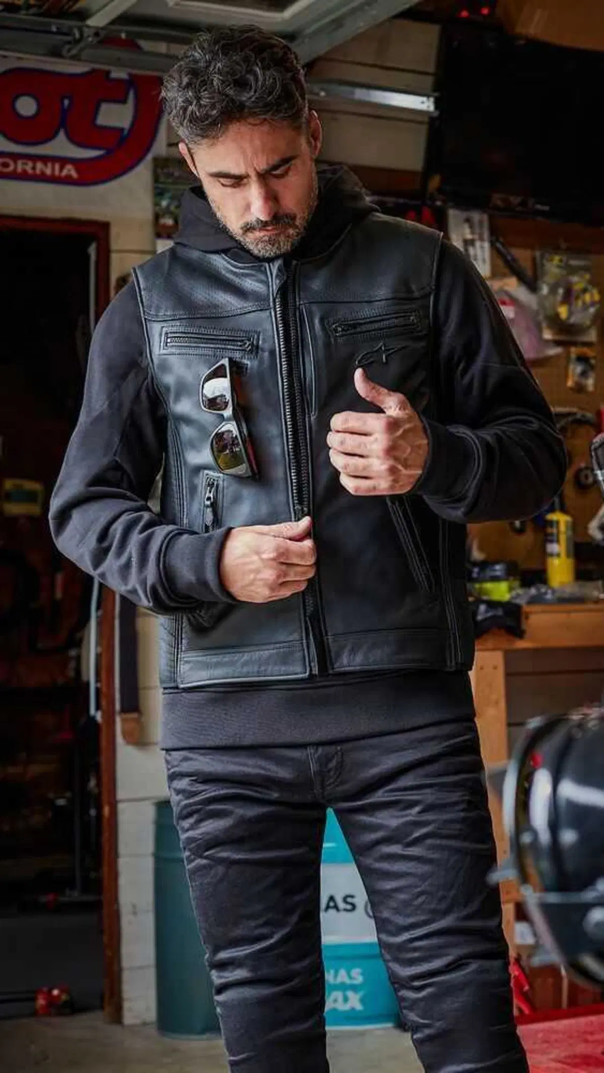 Alpinestars presenta il nuovo gilet Tech-Air 3 Leather & Canvas (75)