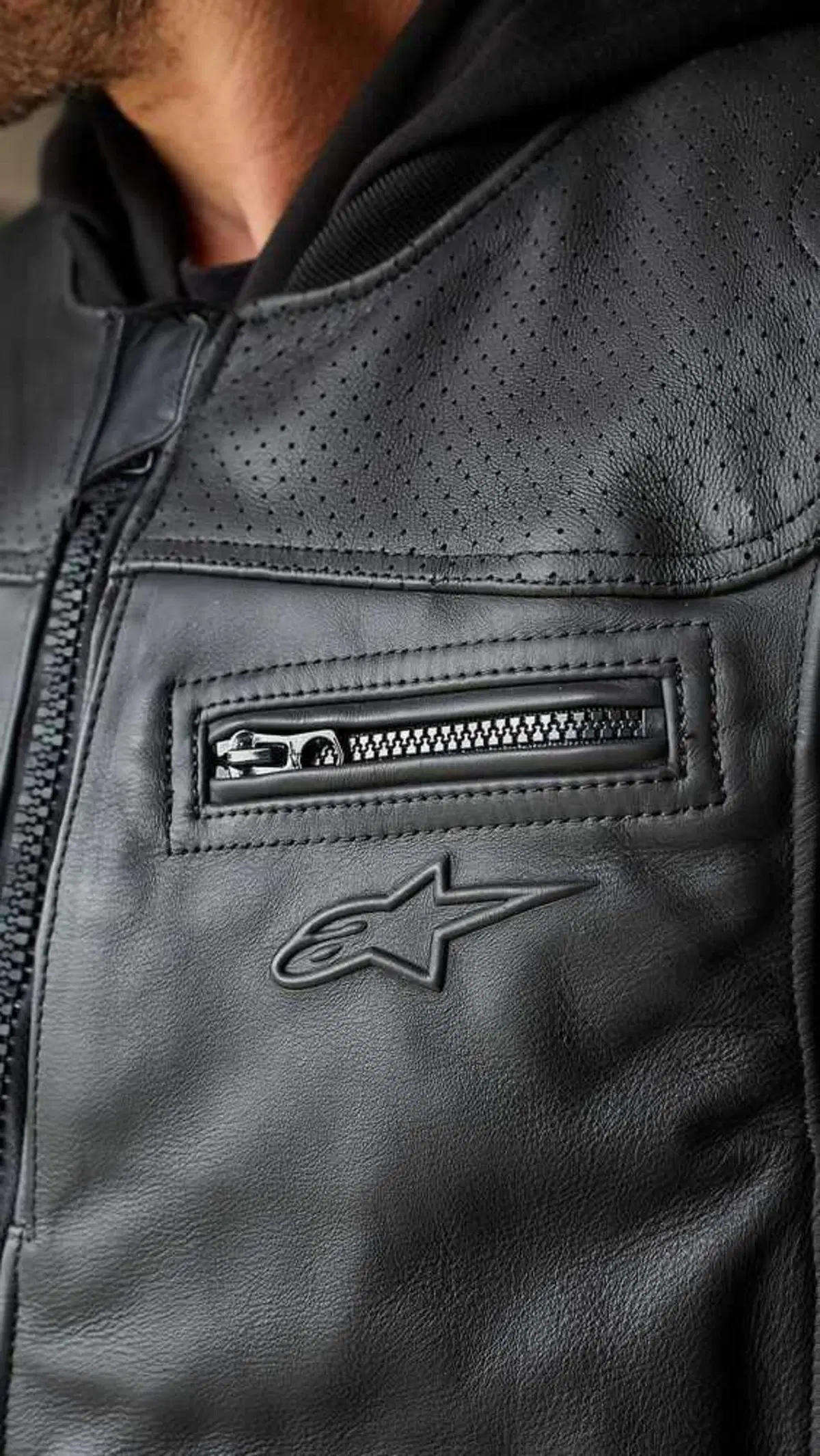 Alpinestars presenta il nuovo gilet Tech-Air 3 Leather & Canvas (73)