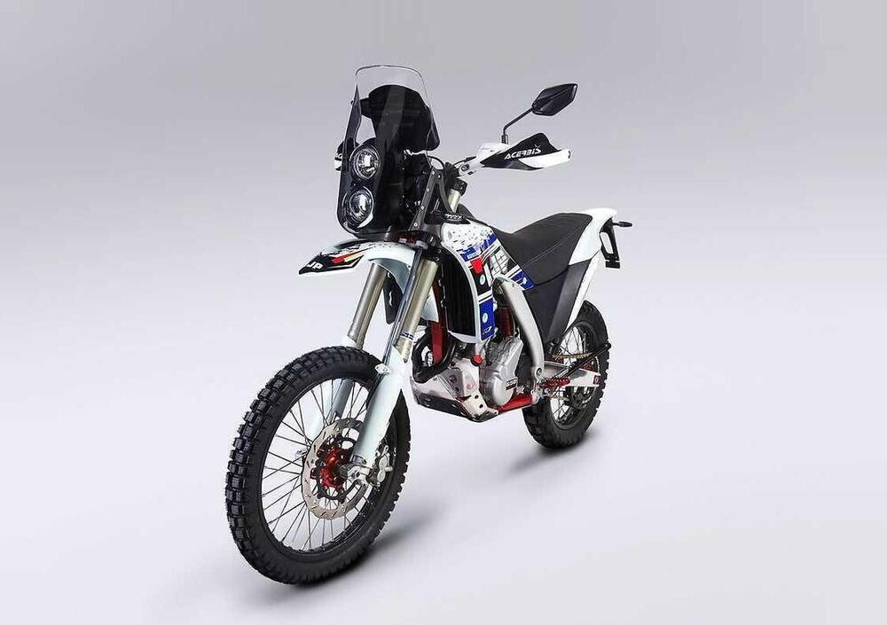 AJP PR7 650 Adventure (2021 - 24)