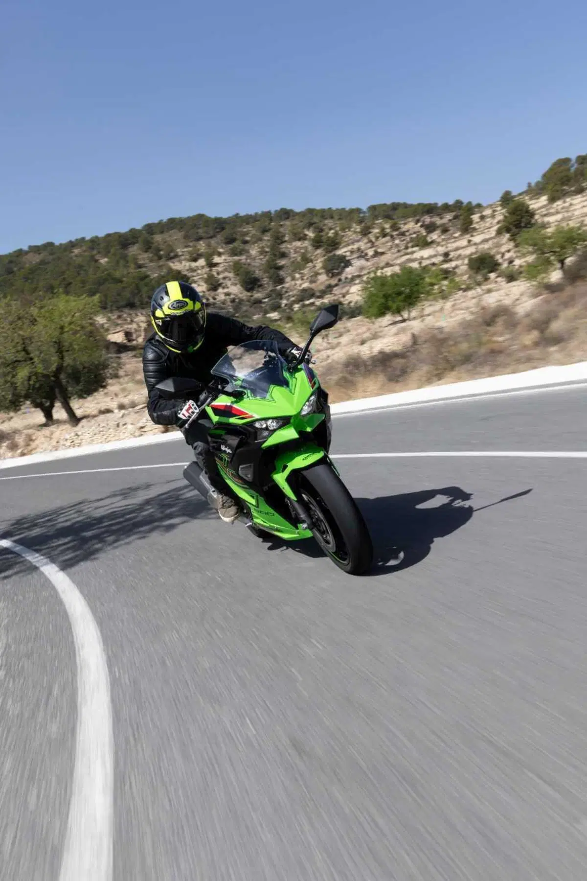 Kawasaki Ninja 500 TEST: prime impressioni di guida, pregi e difetti [VIDEO E GALLERY] (12)