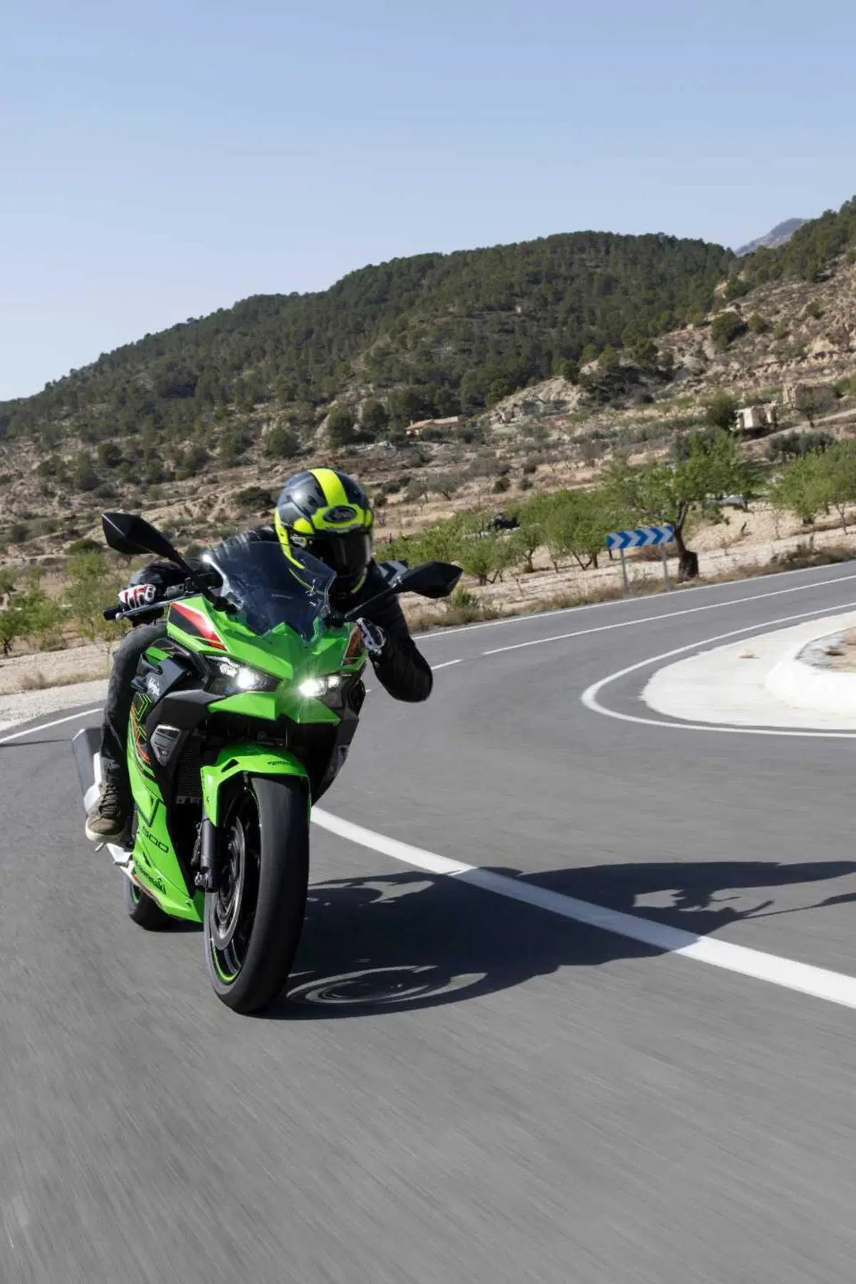 Kawasaki Ninja 500 TEST: prime impressioni di guida, pregi e difetti [VIDEO E GALLERY] (13)