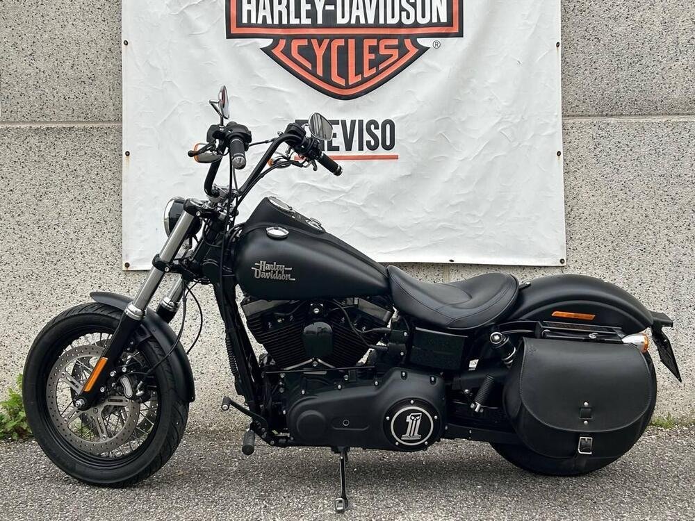 Harley-Davidson 1690 Street Bob Special (2015 - 16) - FXDB (2)