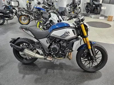 CFMOTO 700CL-X Heritage (2021 - 26) nuova