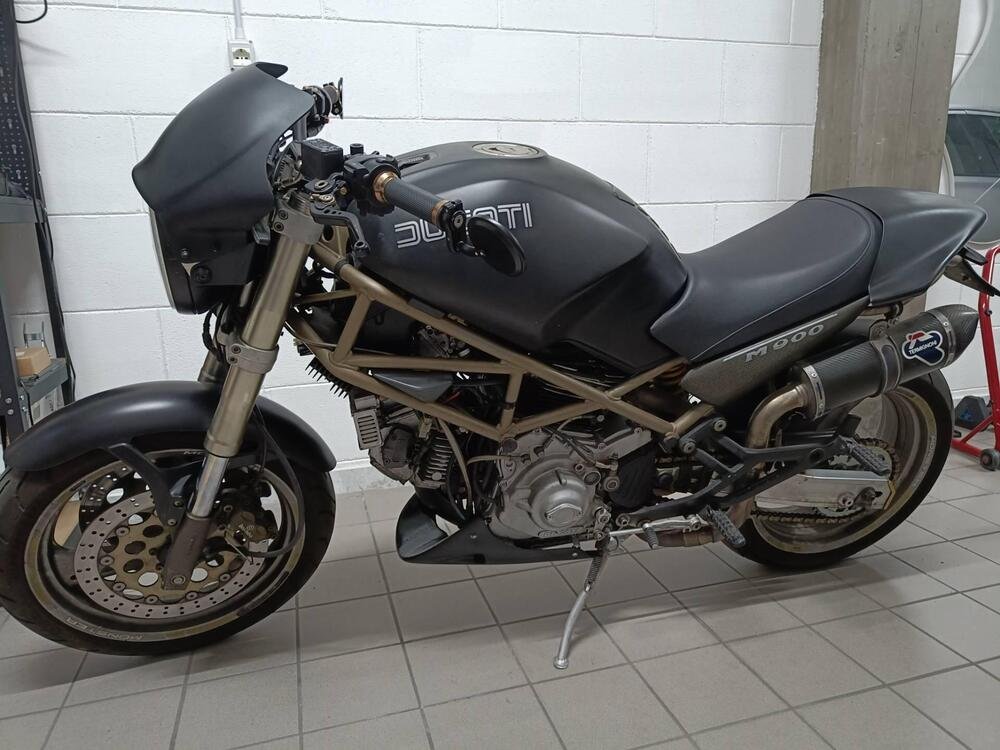 Ducati M900 (4)