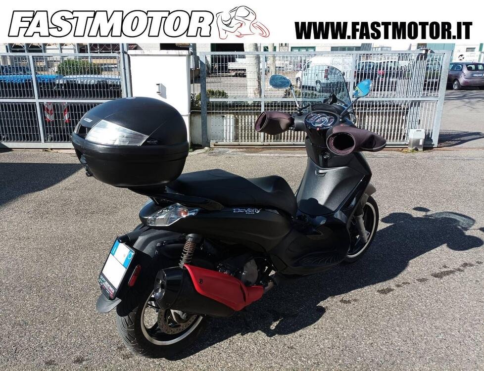 Piaggio Beverly 350 Police ABS-ASR (2018 - 20) (4)