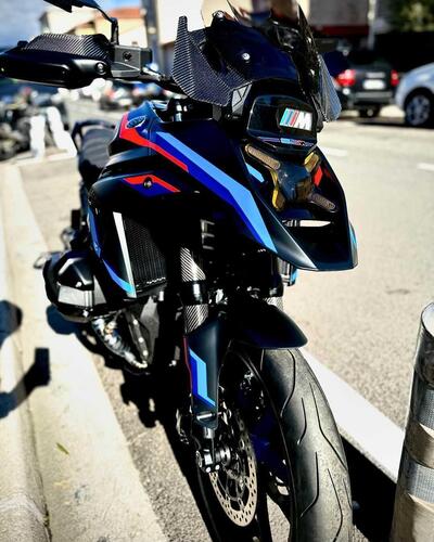 Nuova BMW M 1300 GS? Ma no, è una special pazza! E che sound [VIDEO E GALLERY] (9)