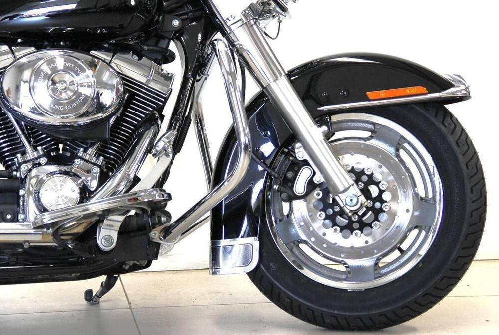 Harley-Davidson 1450 Road King Custom (2005 - 06) - FLHRS (2)