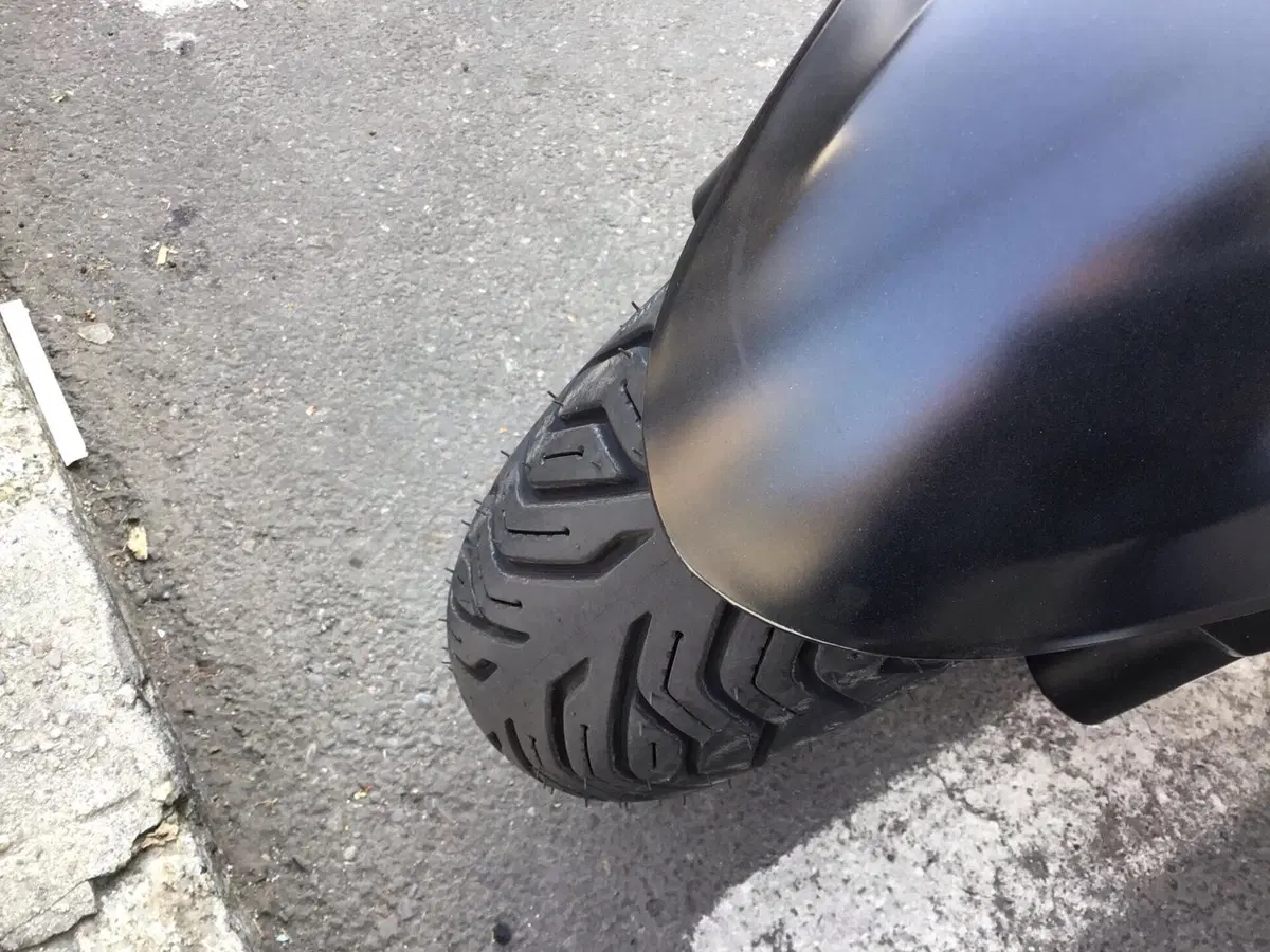 Kawasaki J 300 SE (2017 - 18) (4)