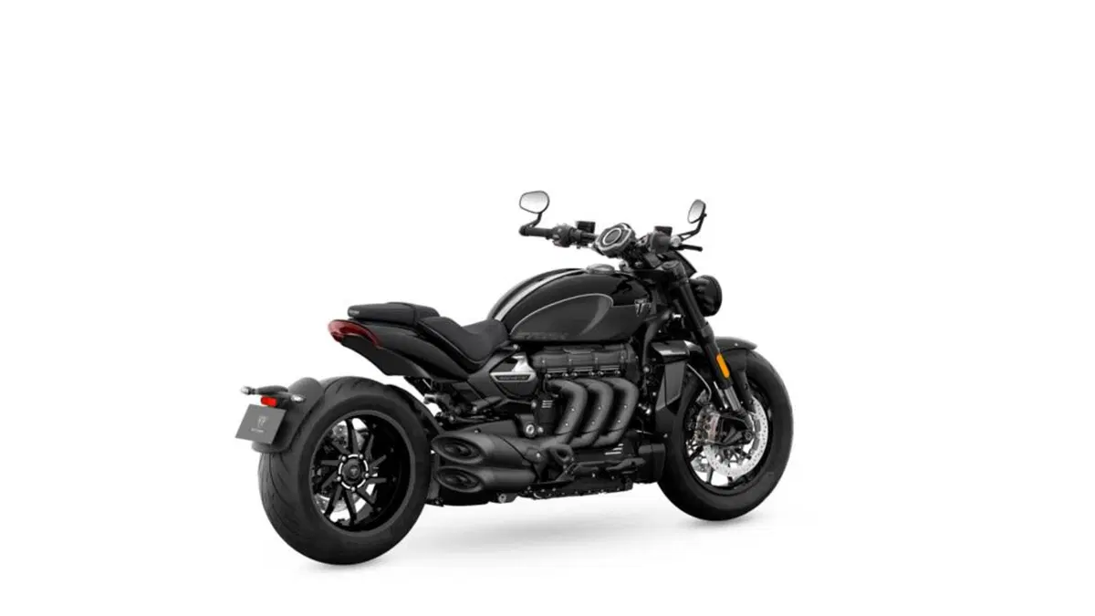 Triumph Rocket 3 Storm: per i suoi vent'anni, Triumph aumenta carattere e prestazioni (13)