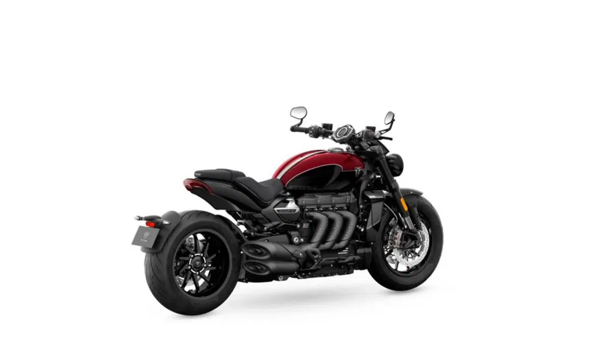 Triumph Rocket 3 Storm: per i suoi vent'anni, Triumph aumenta carattere e prestazioni (18)