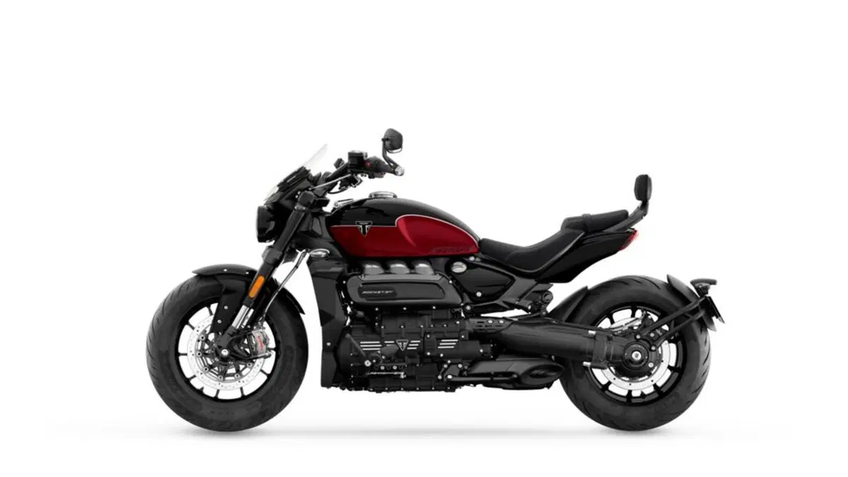 Triumph Rocket 3 Storm: per i suoi vent'anni, Triumph aumenta carattere e prestazioni (33)