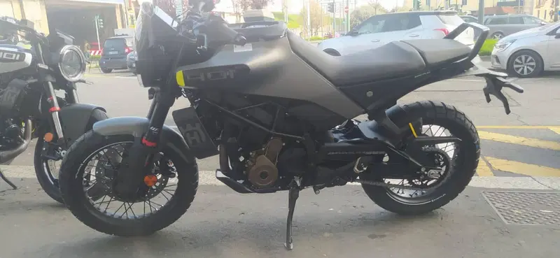 Husqvarna Svartpilen 401 (2024 - 26)