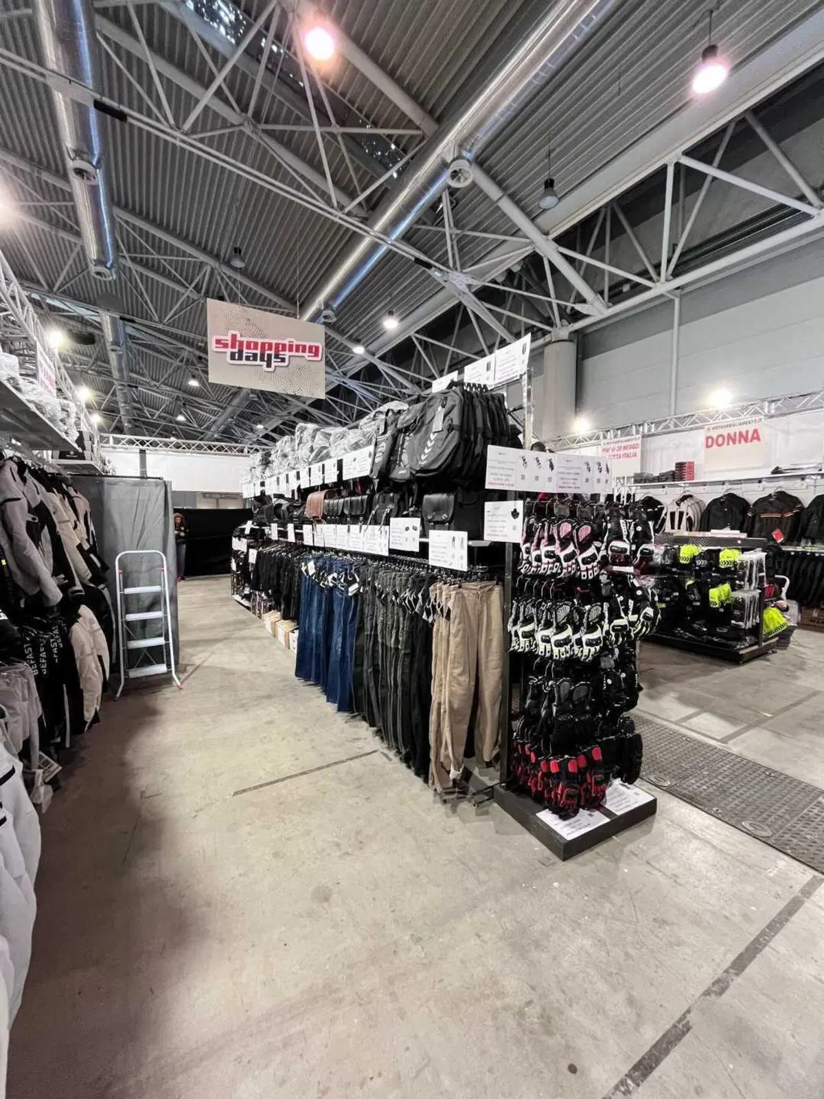 Successo di pubblico a Motodays per Motoabbigliamento (3)