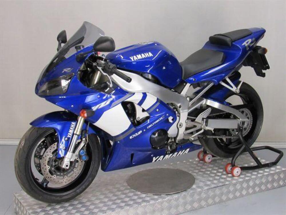 Yamaha YZF R1 (2000 - 01) (3)