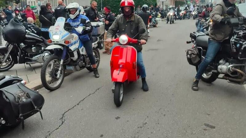 Milano, in arrivo i divieti di circolazione per le moto inquinanti. Il calendario, gli orari e le deroghe