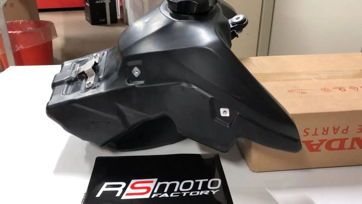 SERBATOIO PER HONDA CRF 450 RX (3)