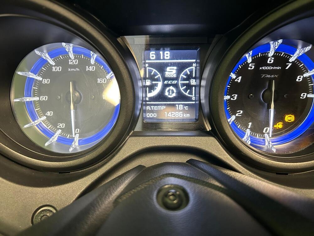 Yamaha T-Max 530 (2017 - 19) (5)