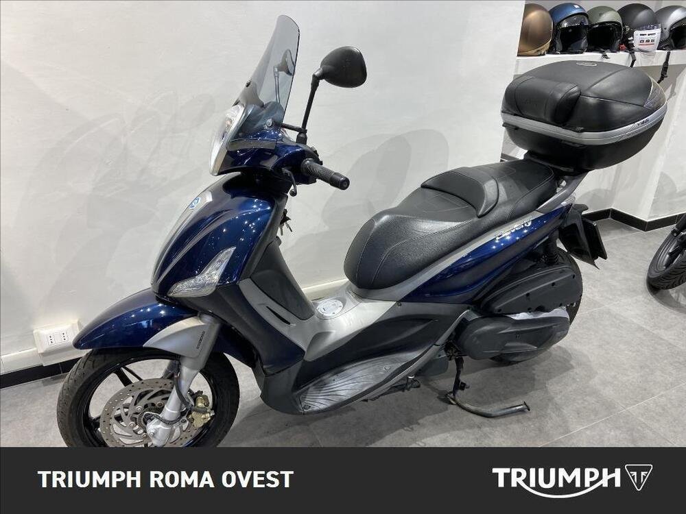 Piaggio Beverly 350 ABS (2016 - 20) (2)