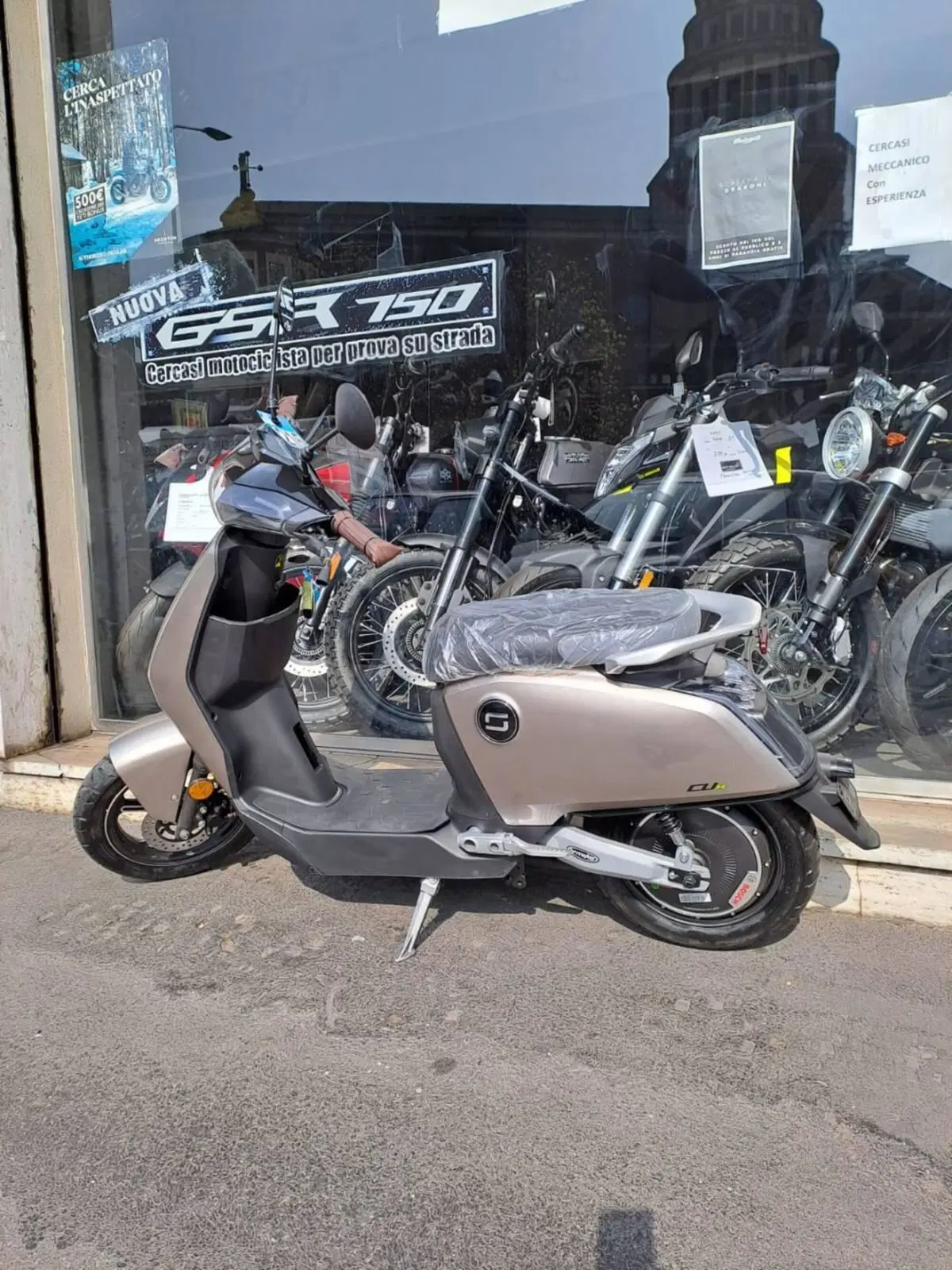 Super Soco Cux (2019 - 24) (2)