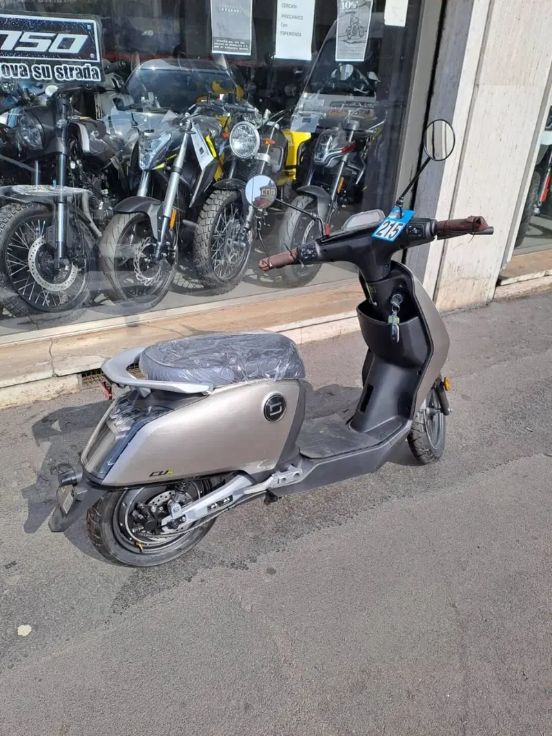 Super Soco Cux (2019 - 24) (4)