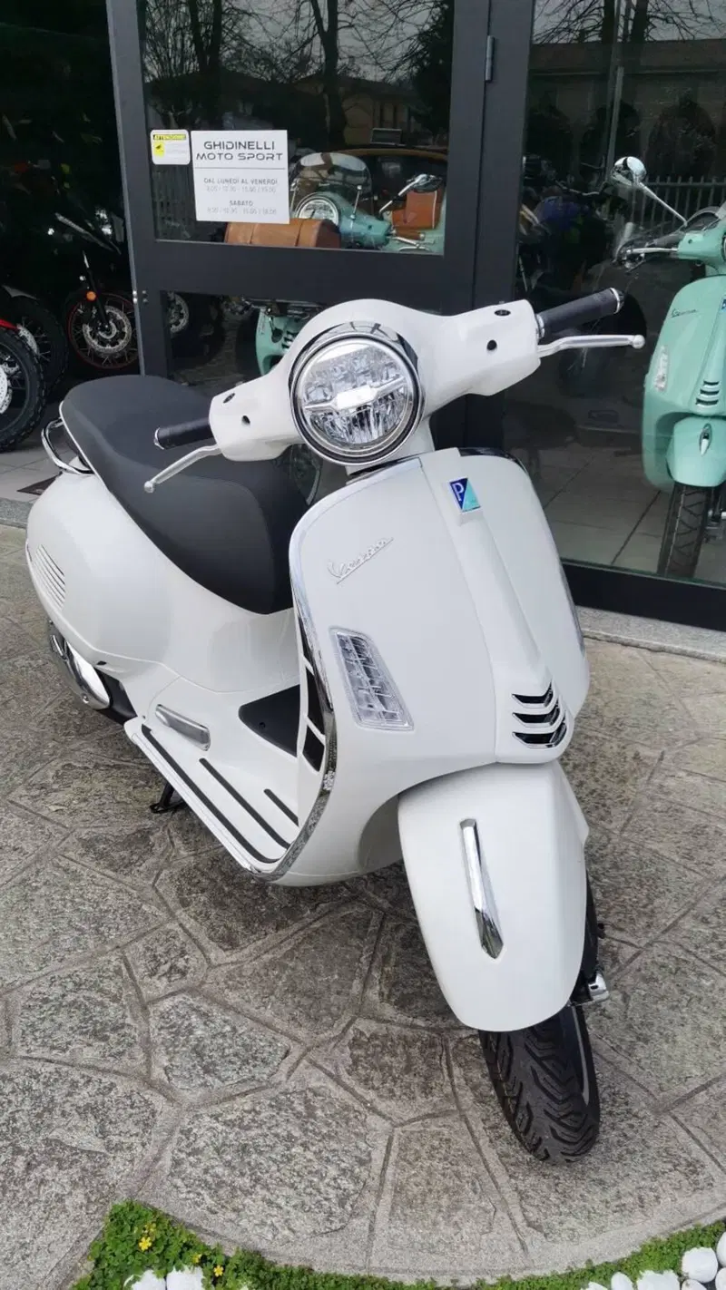 Vespa GTS 310 Super (2025 - 26) (4)