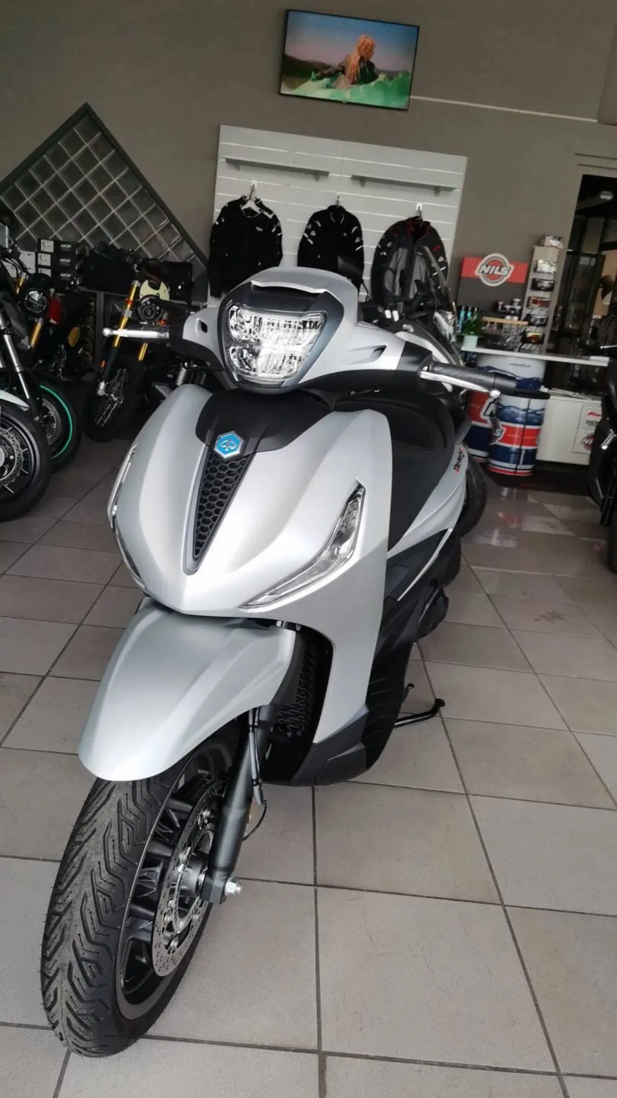 Piaggio Beverly 300 S ABS-ASR (2021 - 25) (4)