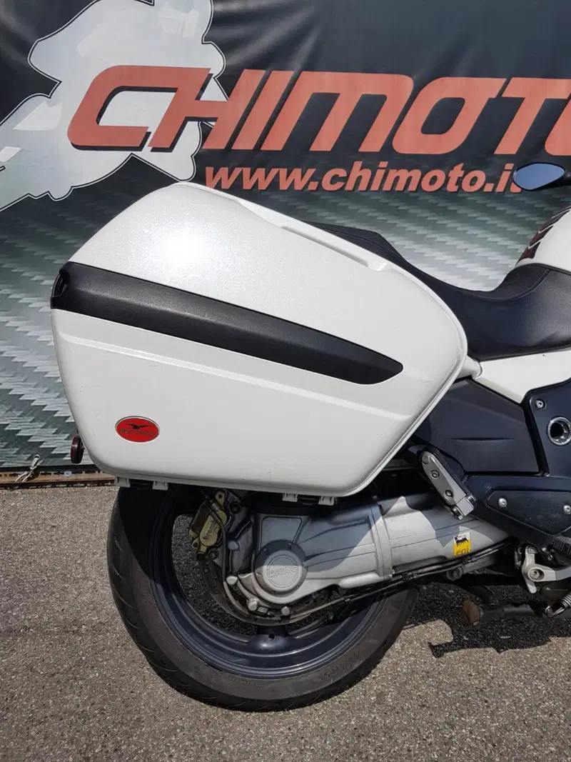 Moto Guzzi Norge 1200 GT 8V (2011 - 16) (12)