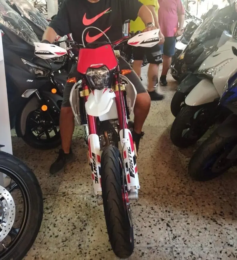 Fantic Motor Motard 125 Competition 4t (2020) (3)