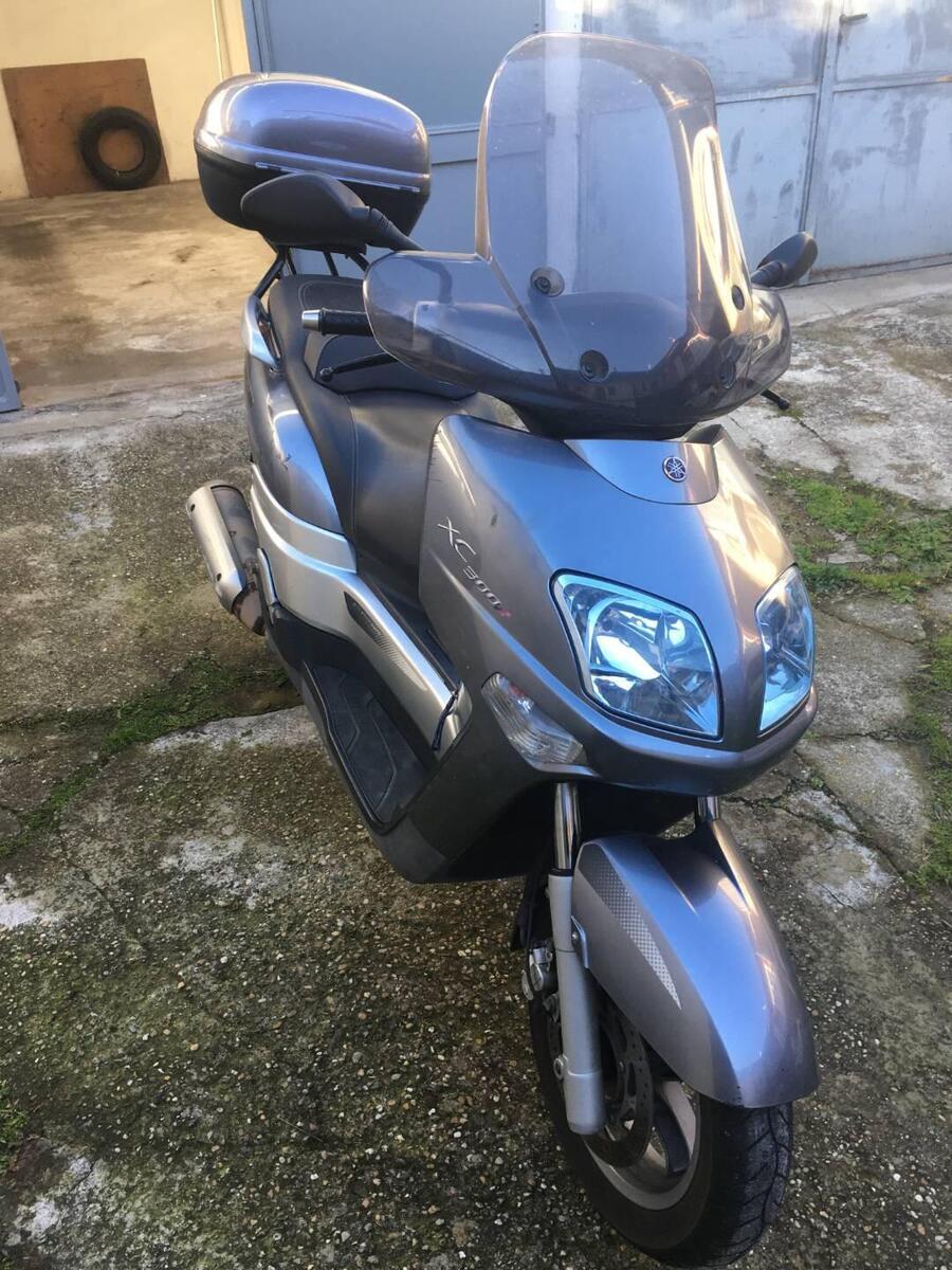 thumbnail image 2 of Yamaha Versity 300 Seat Cover - Made In Italy By Zeta Motoricambi 2 of 5