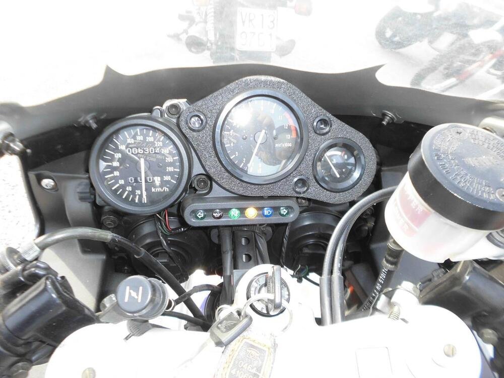 Honda CBR 900 RR (3)