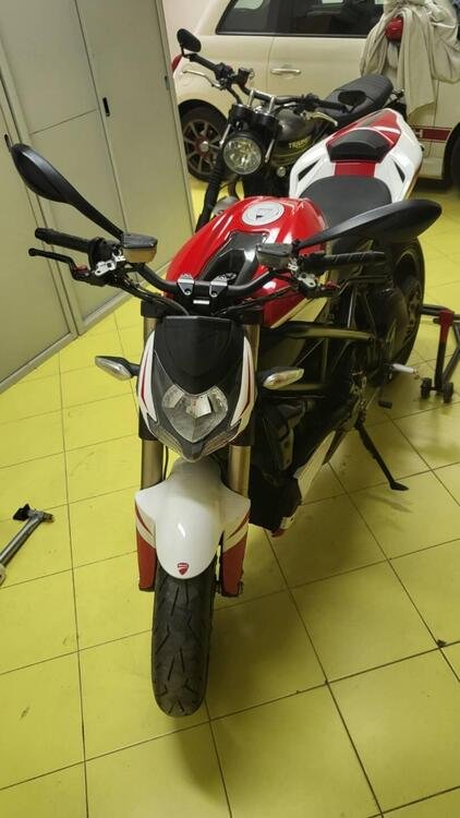 Ducati Streetfighter (2009 - 12) (3)