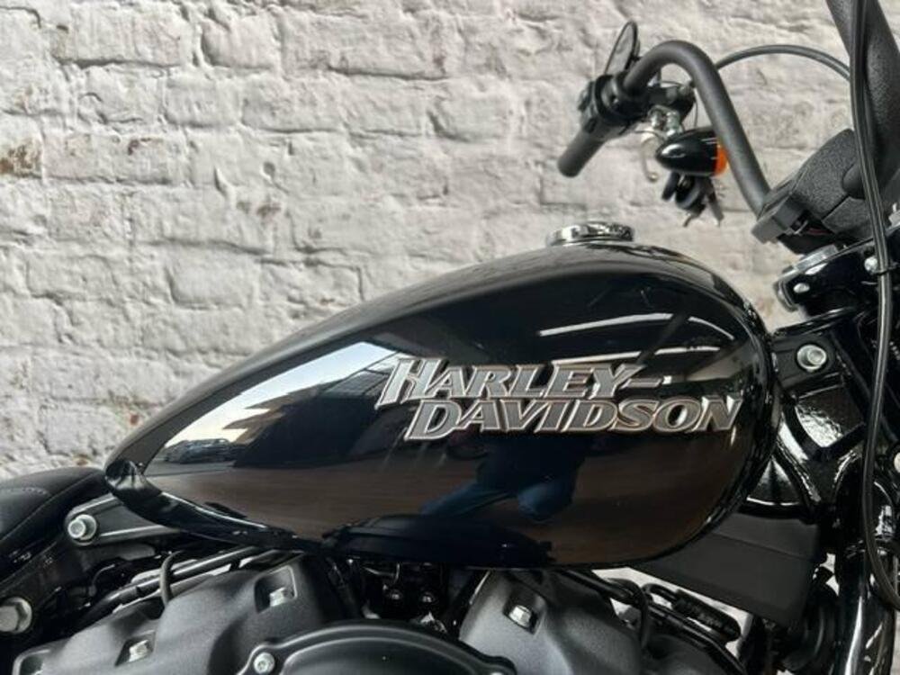 Harley-Davidson 107 Street Bob (2018 - 20) - FXBB (4)