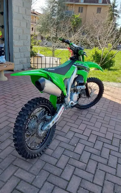 Kawasaki KX 250 F (2023) usata