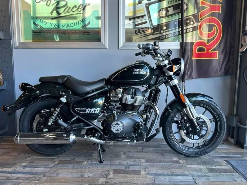 Royal Enfield Super Meteor 650 (2023 - 24)