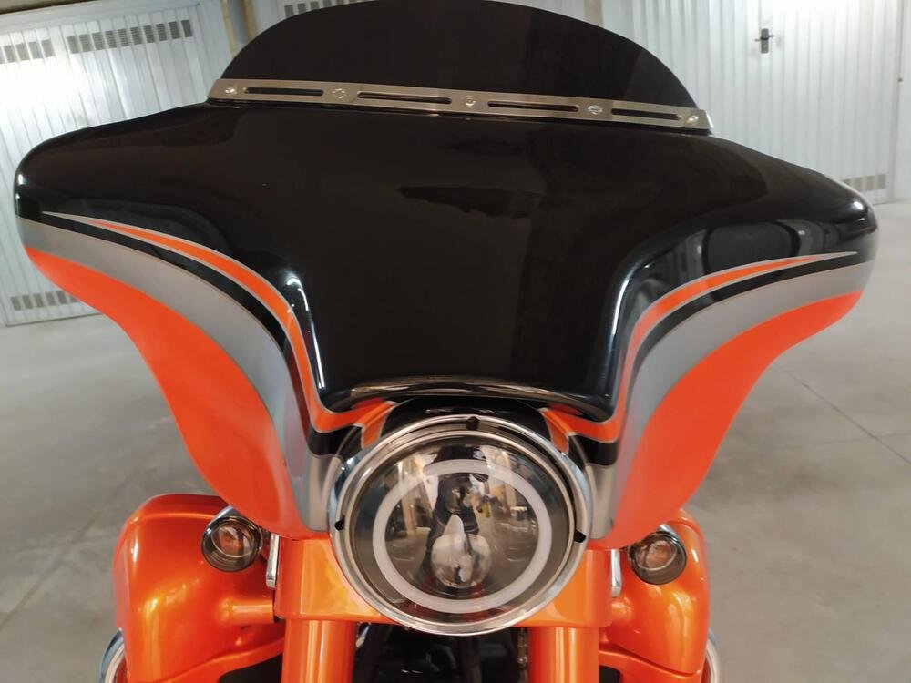 Harley-Davidson 1800 Street Glide (2010 - 11) - FLHXSE (5)