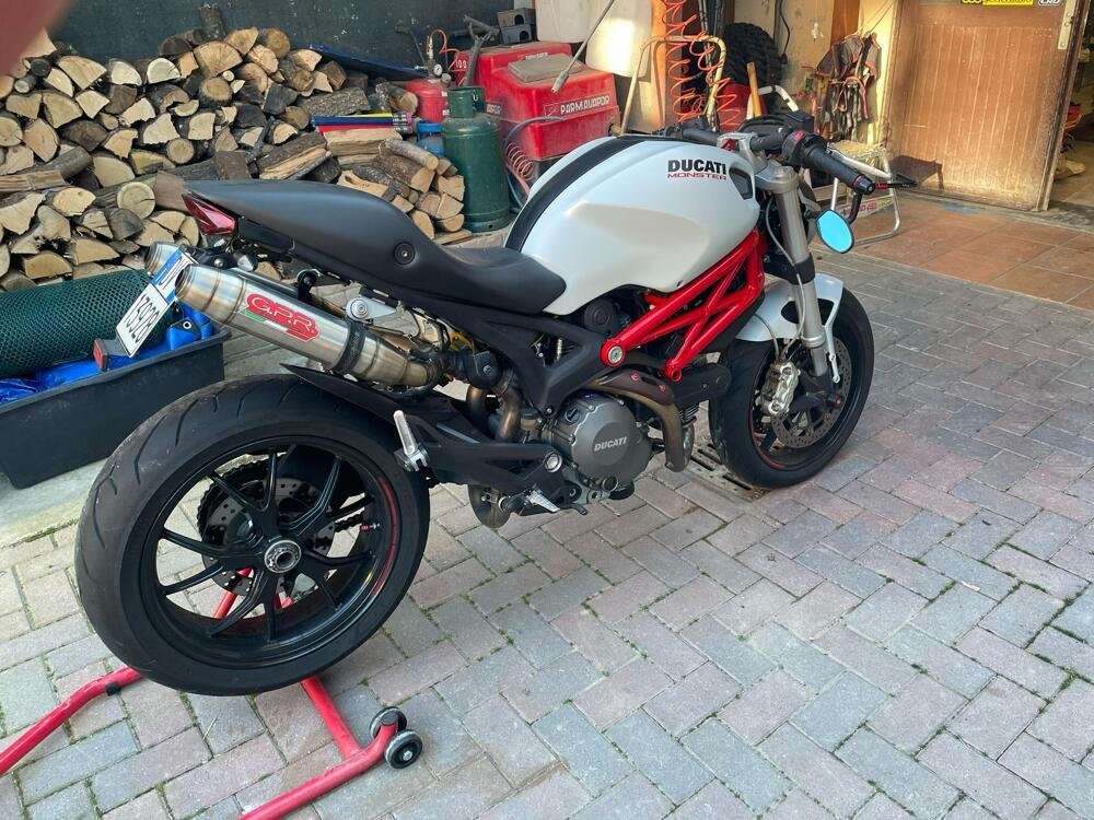 Ducati Monster 796 (2010 - 13) (2)