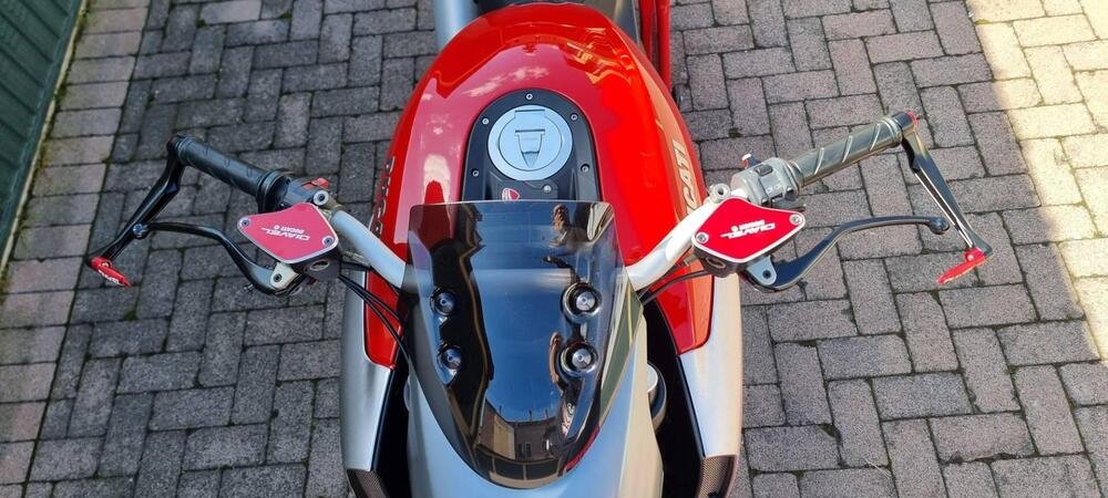 Ducati Diavel 1200 Carbon (2010 - 13) (5)