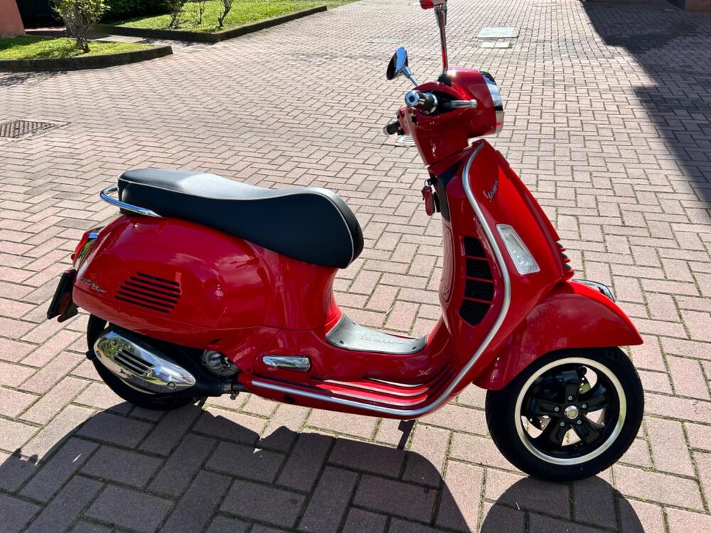 Vespa GTS 300 Super Hpe (2021 - 22)