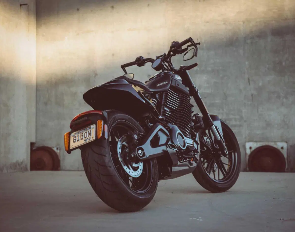 LiveWire S2 Mulholland: ecco la nuova cruiser elettrica (3)