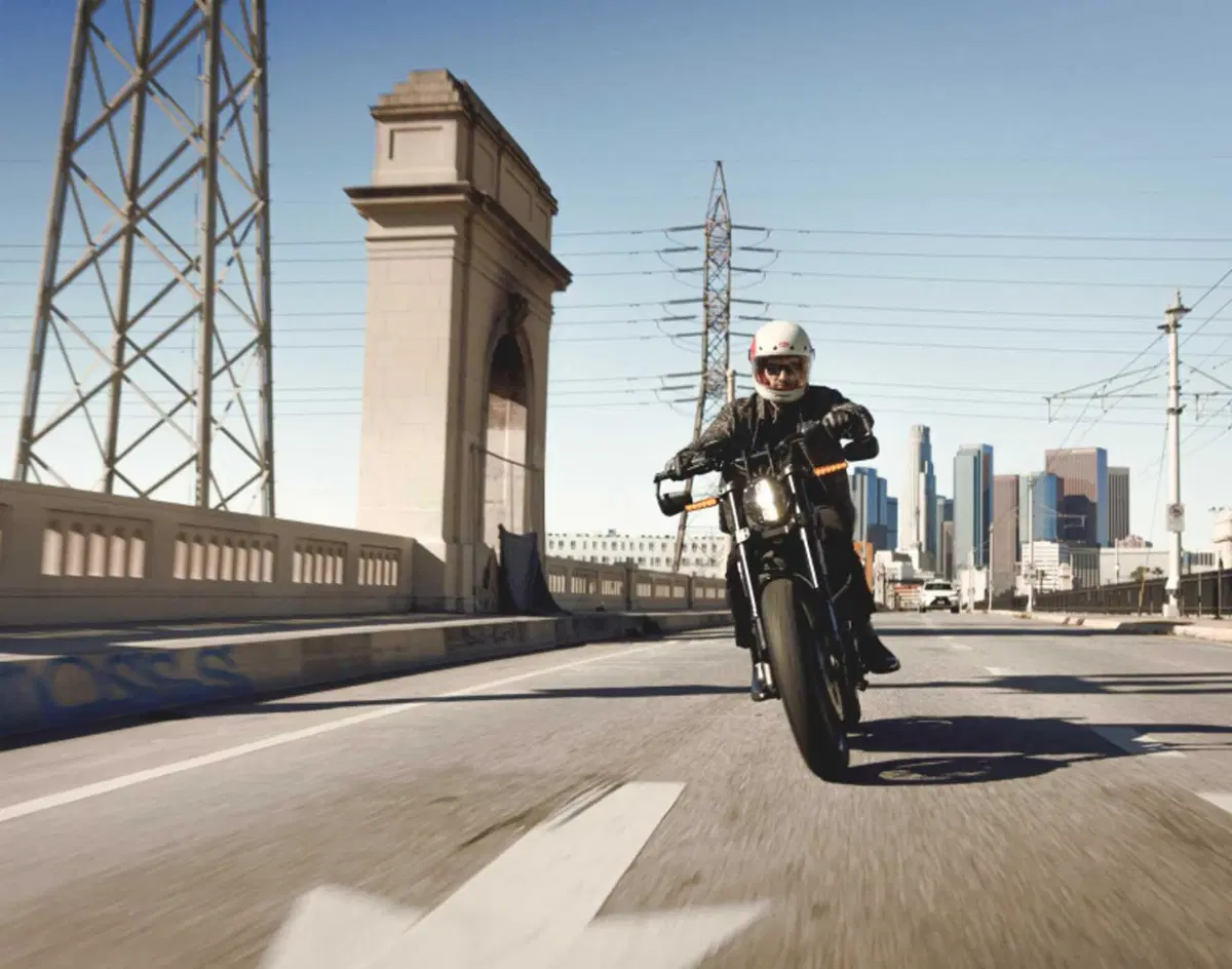 LiveWire S2 Mulholland: ecco la nuova cruiser elettrica (4)