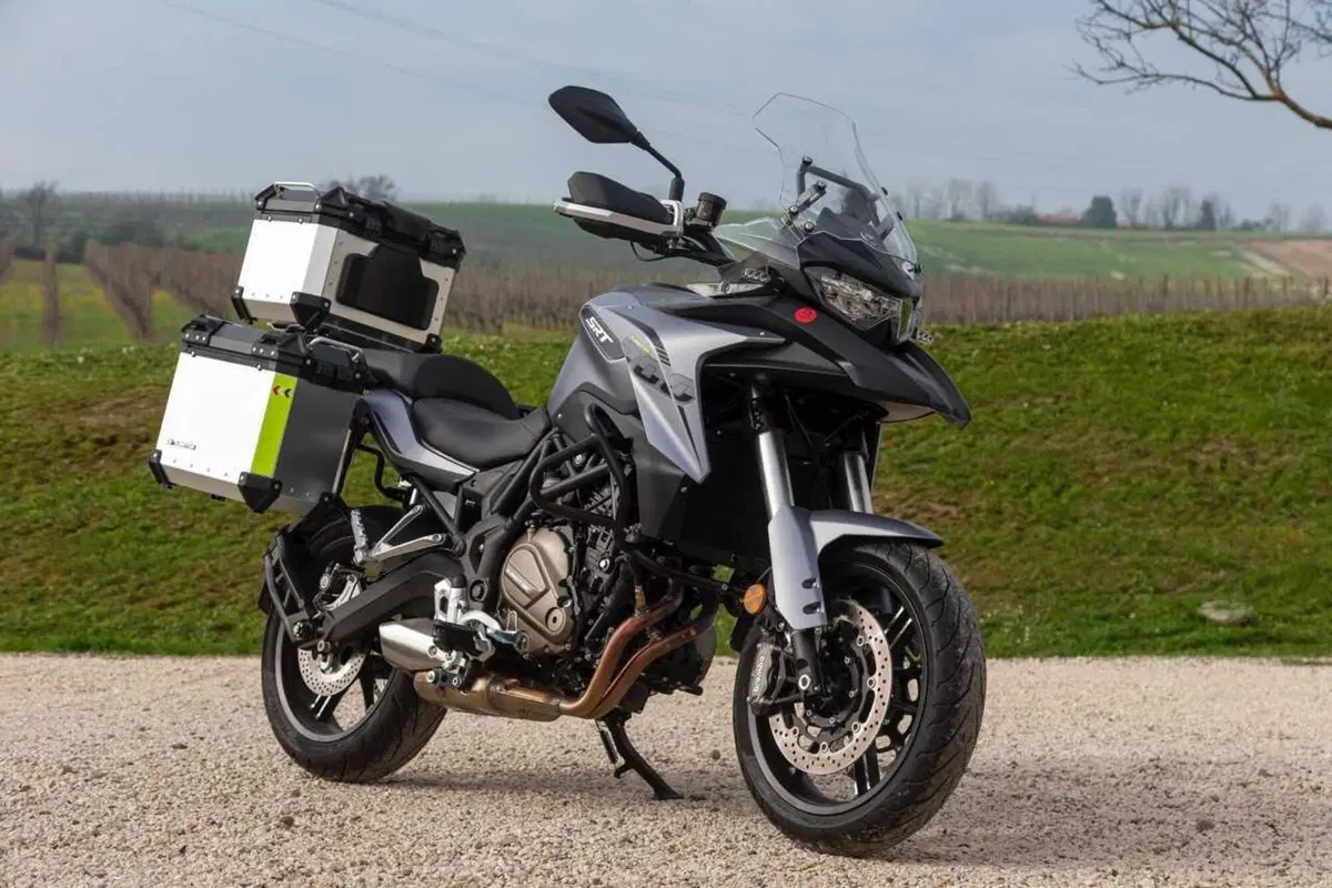 Il test delle Adventure 2024 di QJ Motor! SRT 700, SRT 800 SX e SVT 650 X [VIDEO] (41)