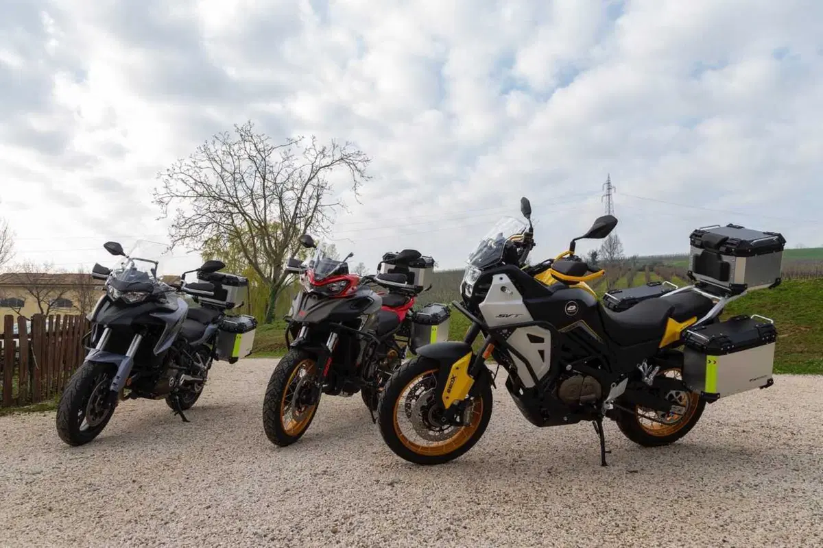 Il test delle Adventure 2024 di QJ Motor! SRT 700, SRT 800 SX e SVT 650 X [VIDEO] (47)