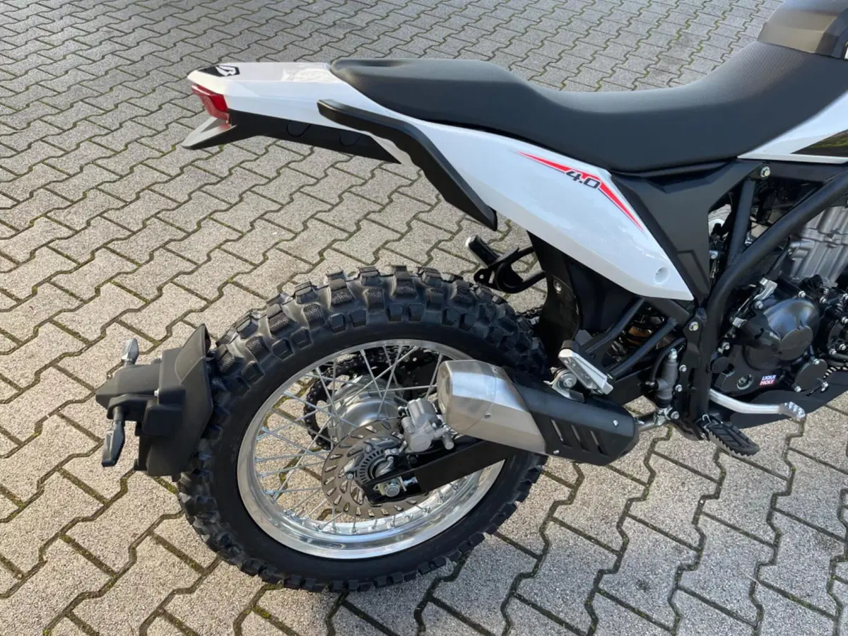 Betamotor Alp 4.0 (2024 - 26) (7)