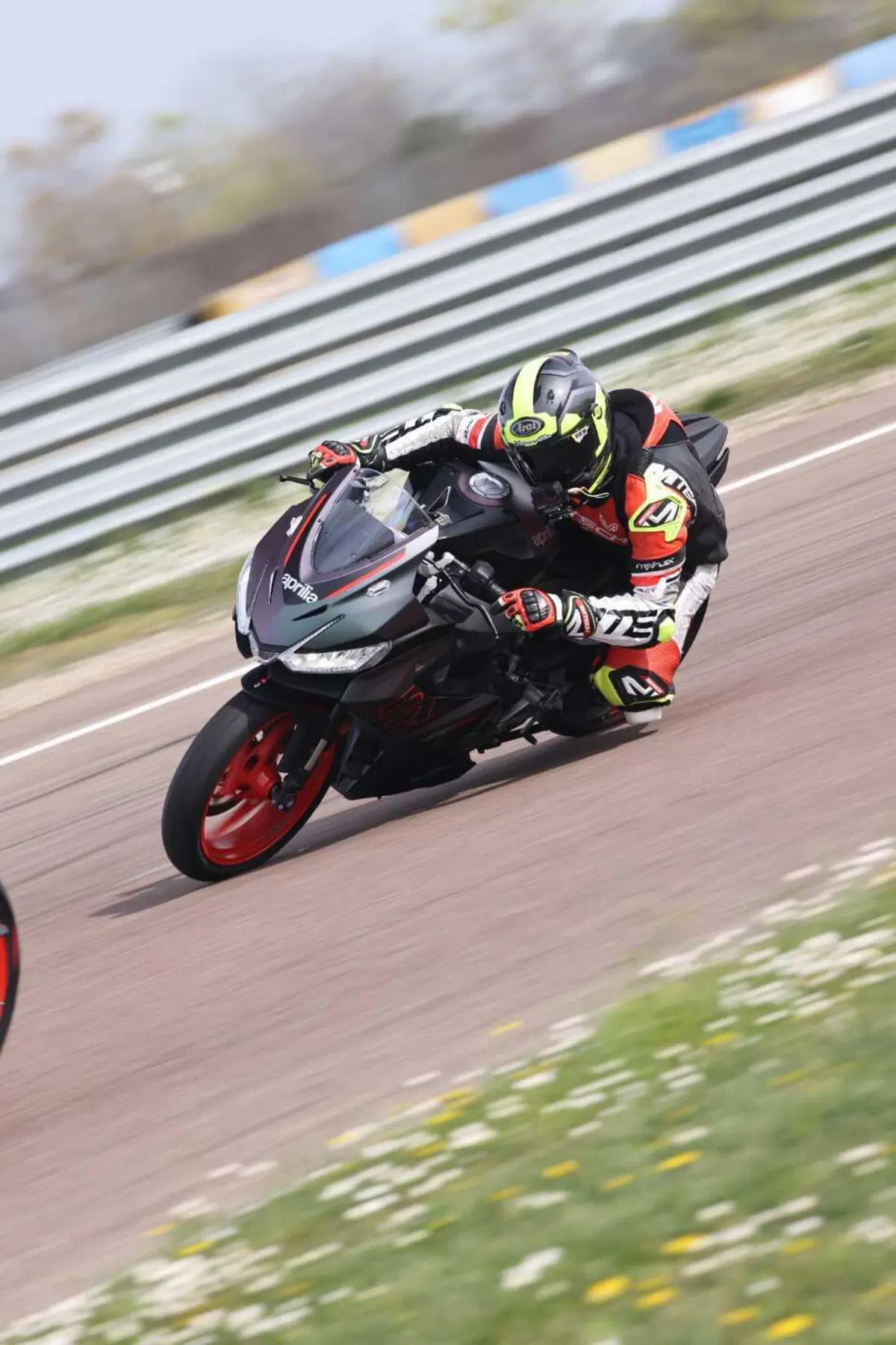 Aprilia RS 457 TEST: impressioni di guida, pregi e difetti [VIDEO E GALLERY] (37)