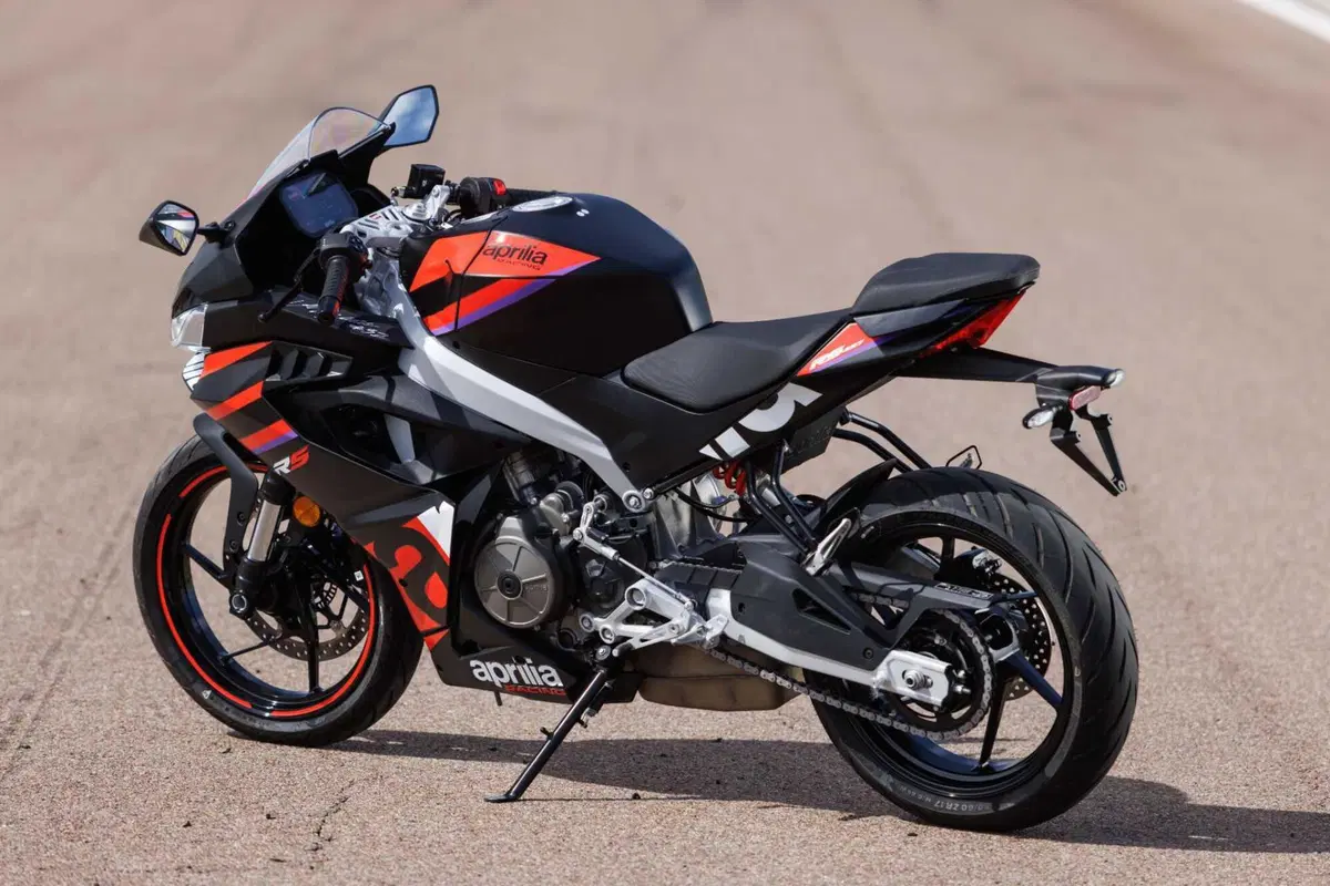 Aprilia RS 457 (3)