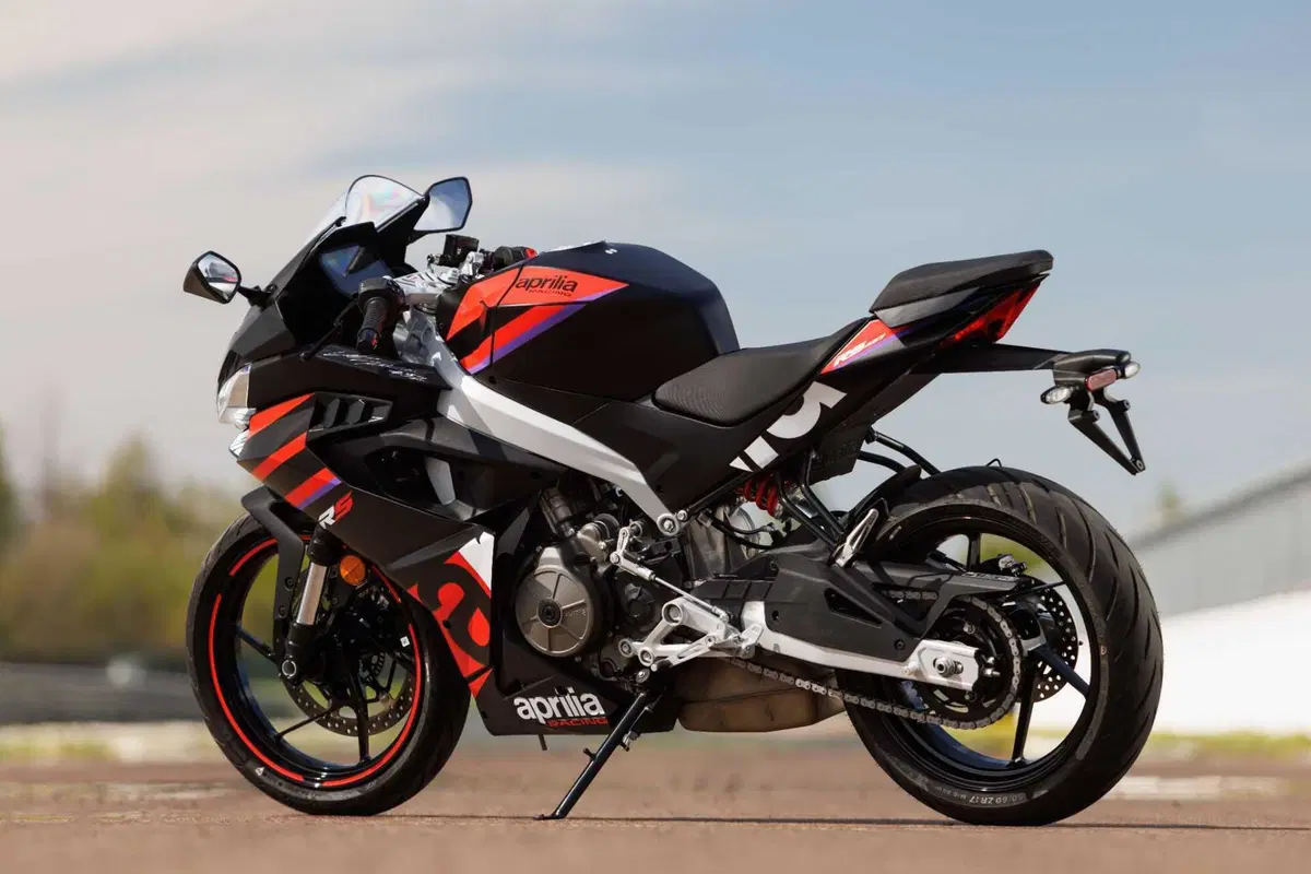 Aprilia RS 457 (4)
